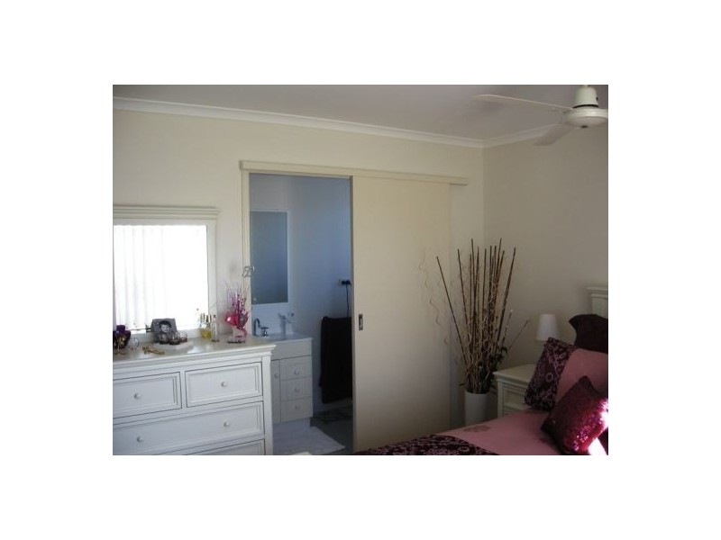 19B Joselyn Drive, Point Vernon QLD 4655