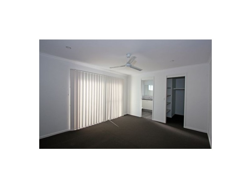 35  Fraser Waters Pde, Toogoom QLD 4655