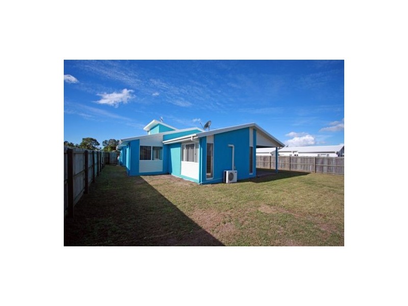 35  Fraser Waters Pde, Toogoom QLD 4655