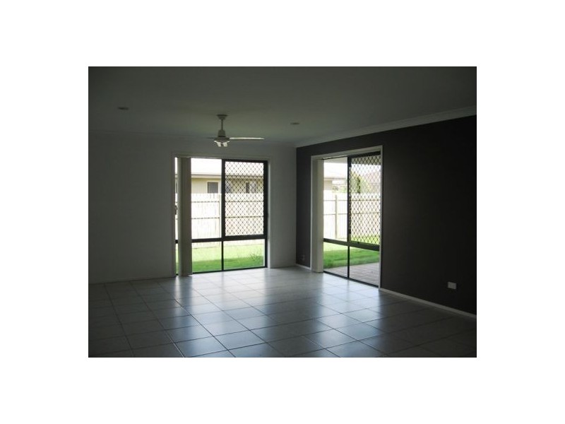 11 Captain Cook Street, Urraween QLD 4655