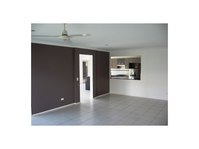 11 Captain Cook Street, Urraween QLD 4655