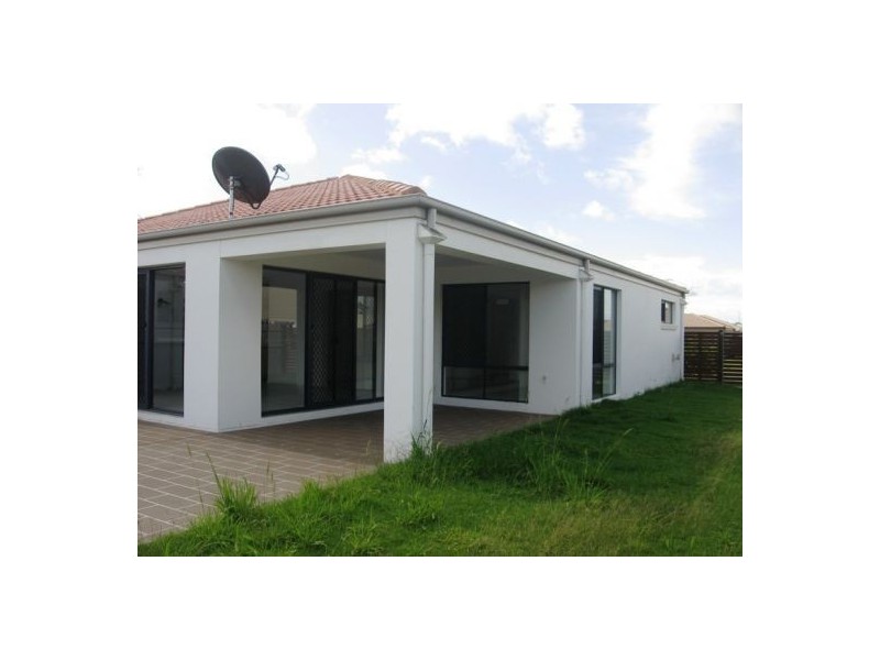 11 Captain Cook Street, Urraween QLD 4655