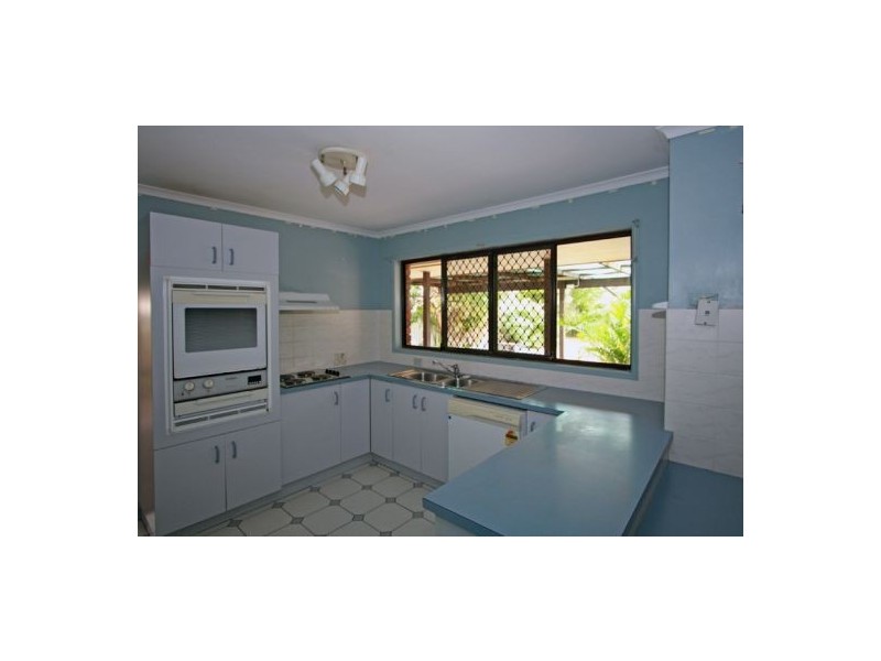 76 Cunningham Street, Urangan QLD 4655