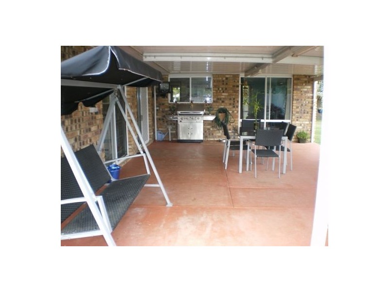 64 Corfield, Point Vernon QLD 4655