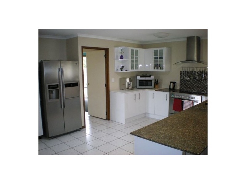 64 Corfield, Point Vernon QLD 4655