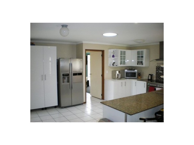 64 Corfield, Point Vernon QLD 4655