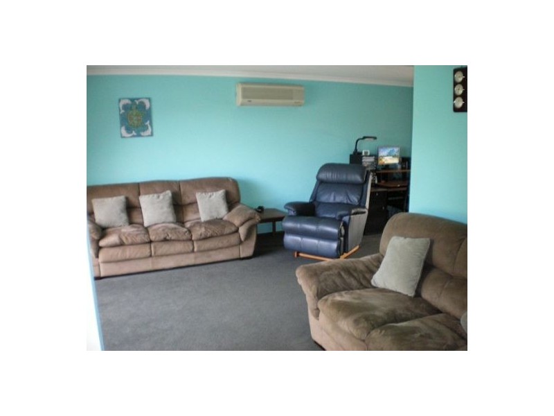 64 Corfield, Point Vernon QLD 4655