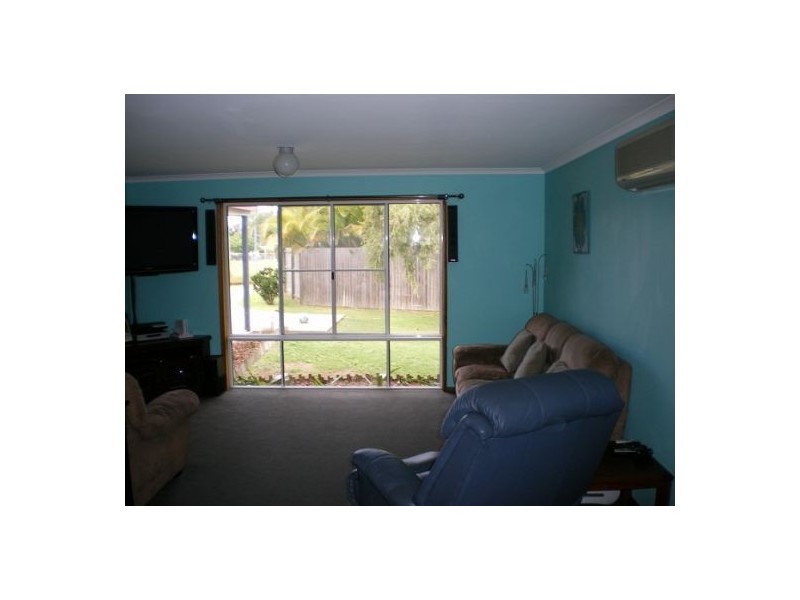 64 Corfield, Point Vernon QLD 4655