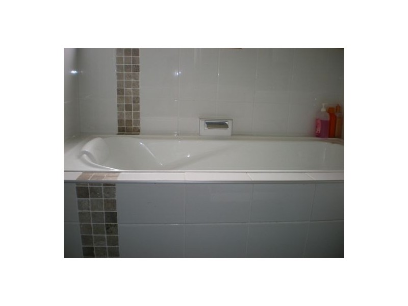 64 Corfield, Point Vernon QLD 4655