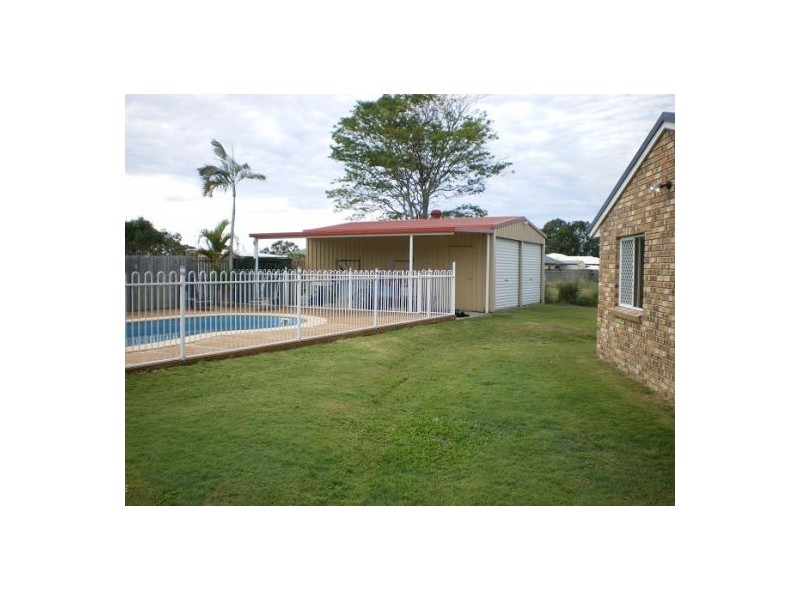 64 Corfield, Point Vernon QLD 4655