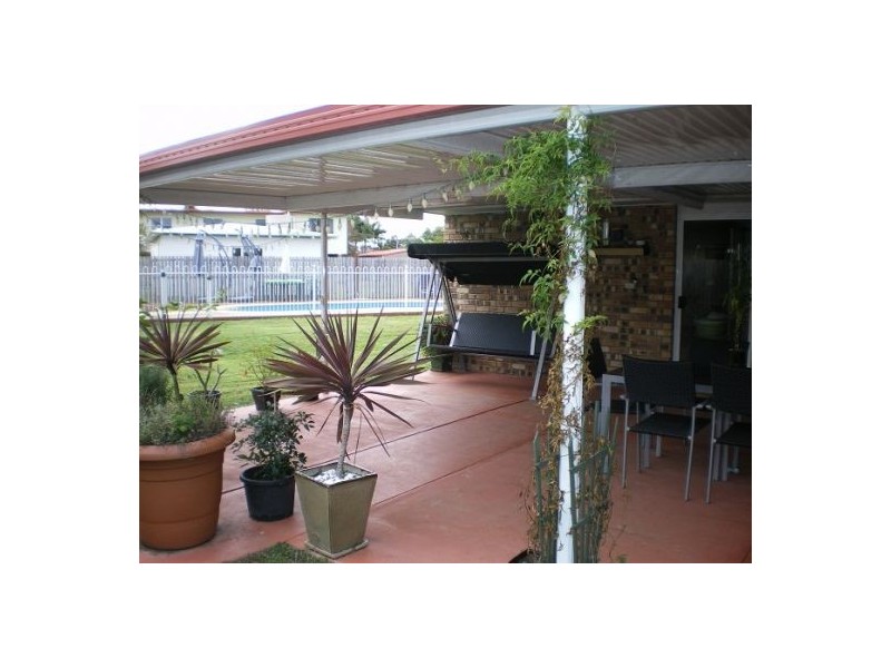 64 Corfield, Point Vernon QLD 4655