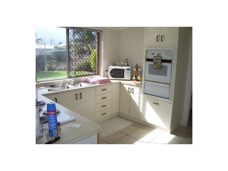 30 Bunker Avenue, Urraween QLD 4655