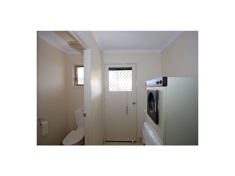 34 Moonstone Dr, Urangan QLD 4655