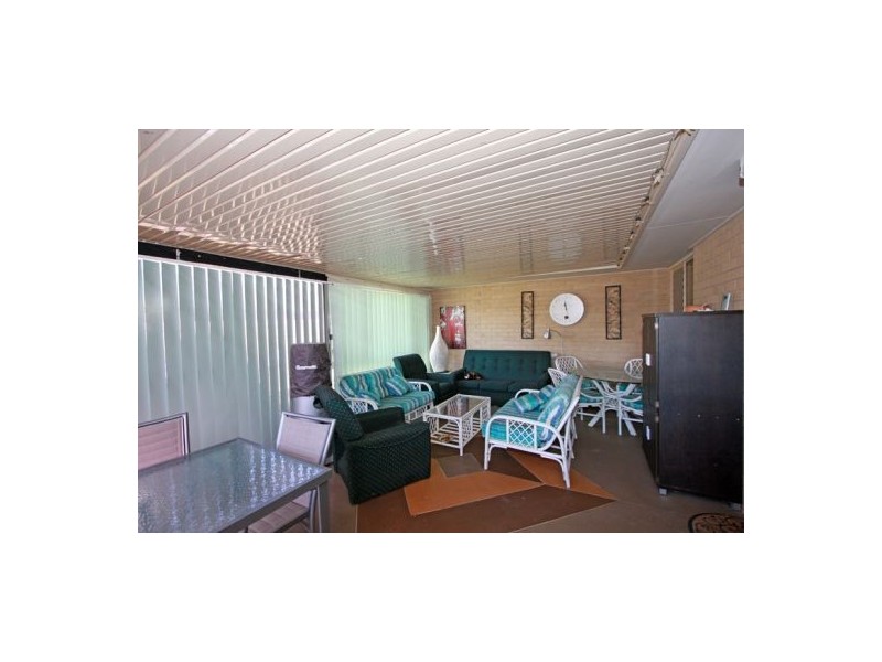 34 Moonstone Dr, Urangan QLD 4655