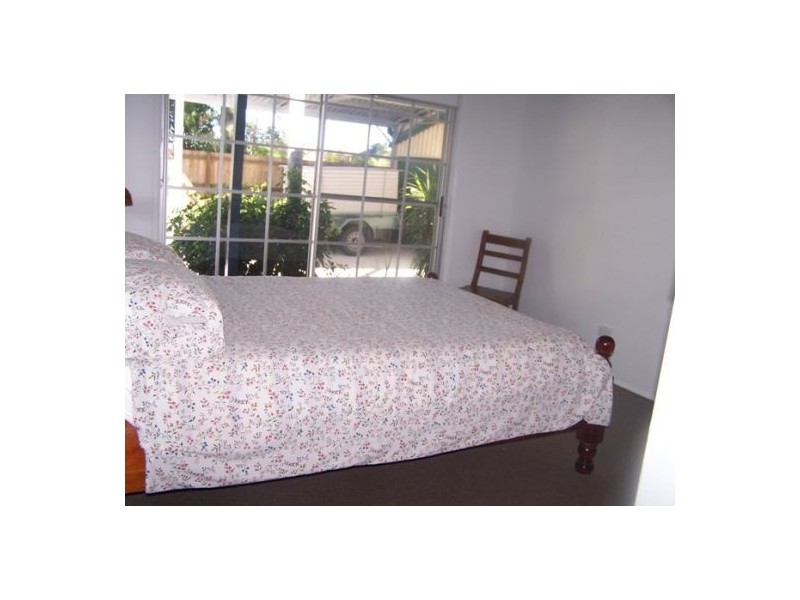 85 Kingfisher, Toogoom QLD 4655