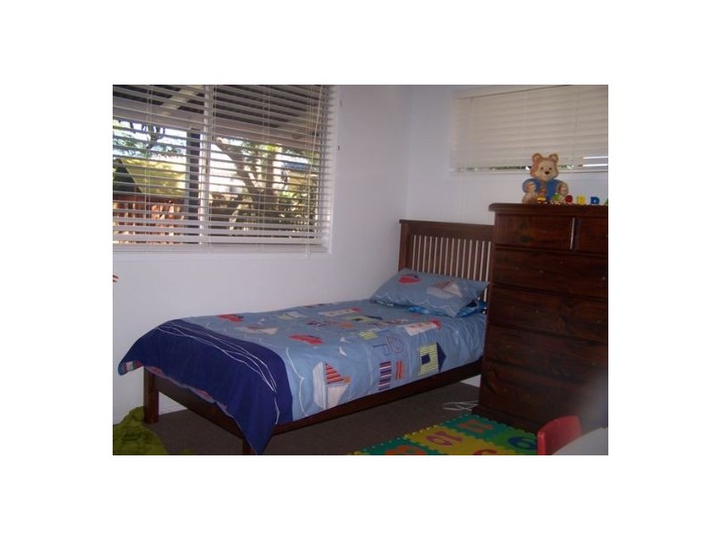 85 Kingfisher, Toogoom QLD 4655