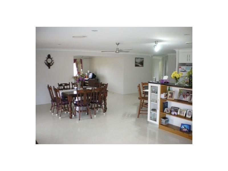 5 Cockatiel Ct., Dundowran Beach QLD 4655