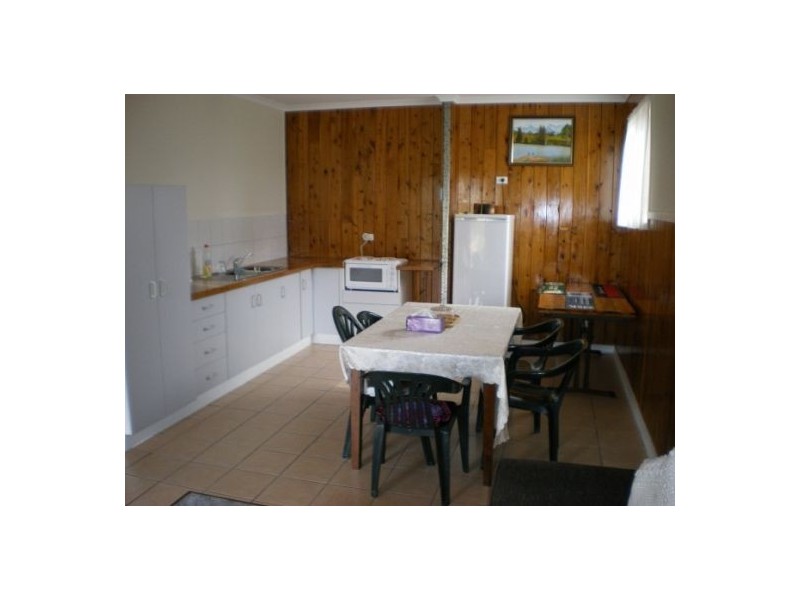 5 Cockatiel Ct., Dundowran Beach QLD 4655