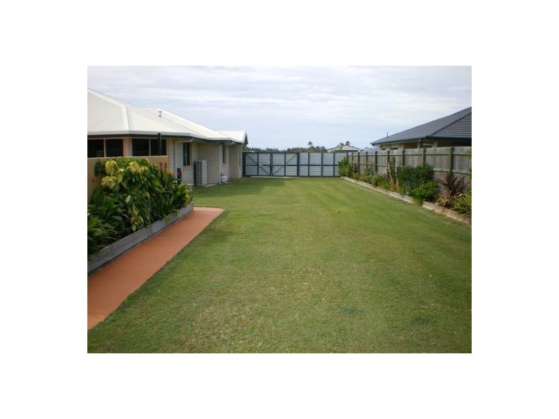 5 Cockatiel Ct., Dundowran Beach QLD 4655