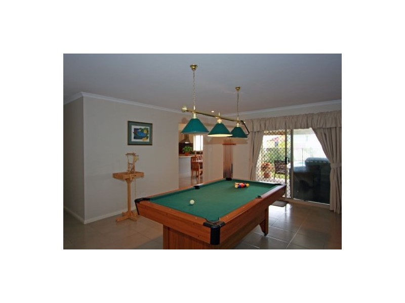 2 Schooner Rise, River Heads QLD 4655