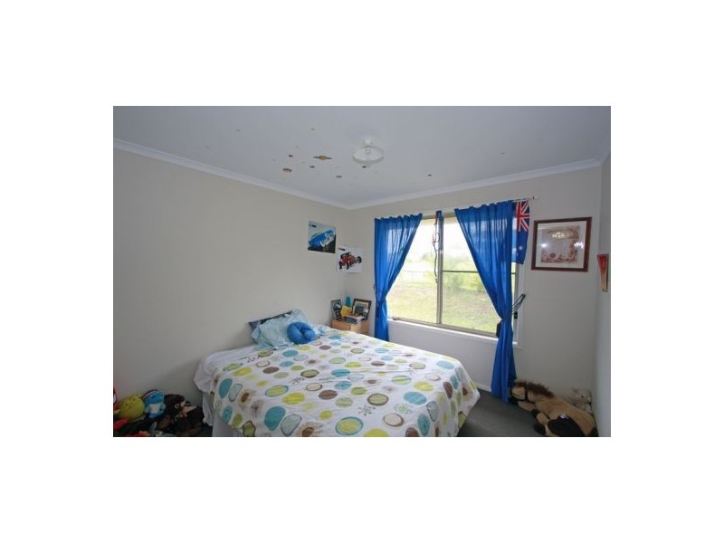 2 Schooner Rise, River Heads QLD 4655