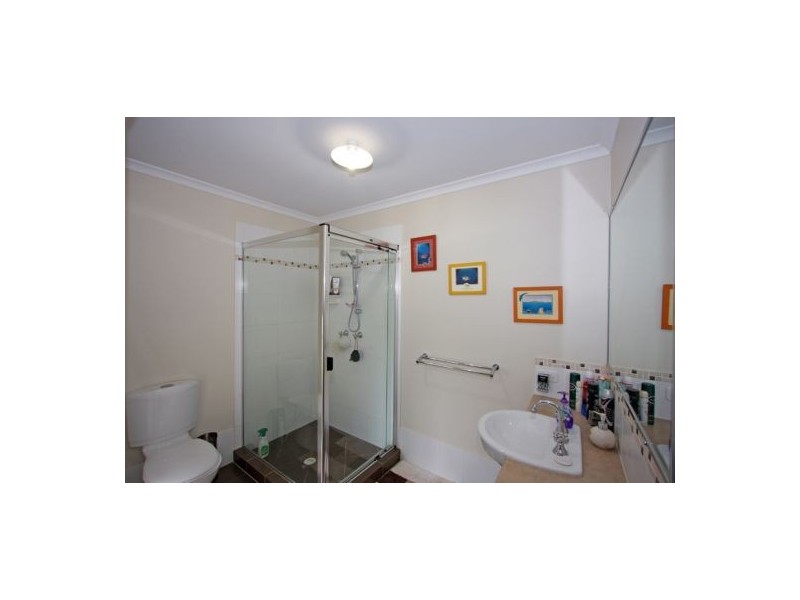 2 Schooner Rise, River Heads QLD 4655
