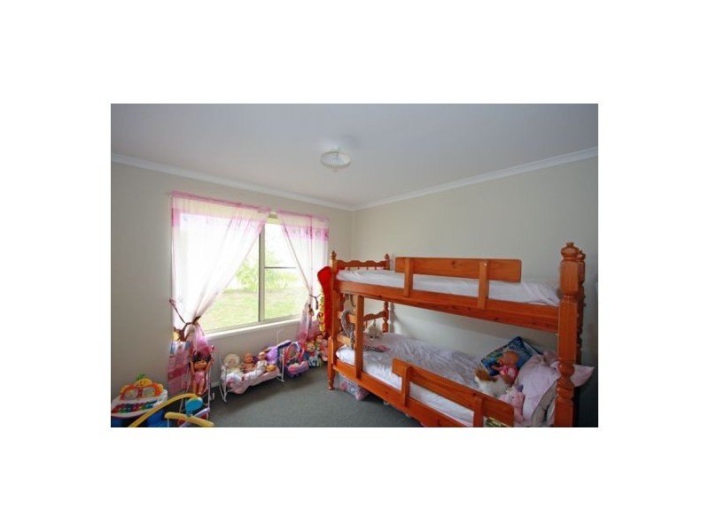 2 Schooner Rise, River Heads QLD 4655