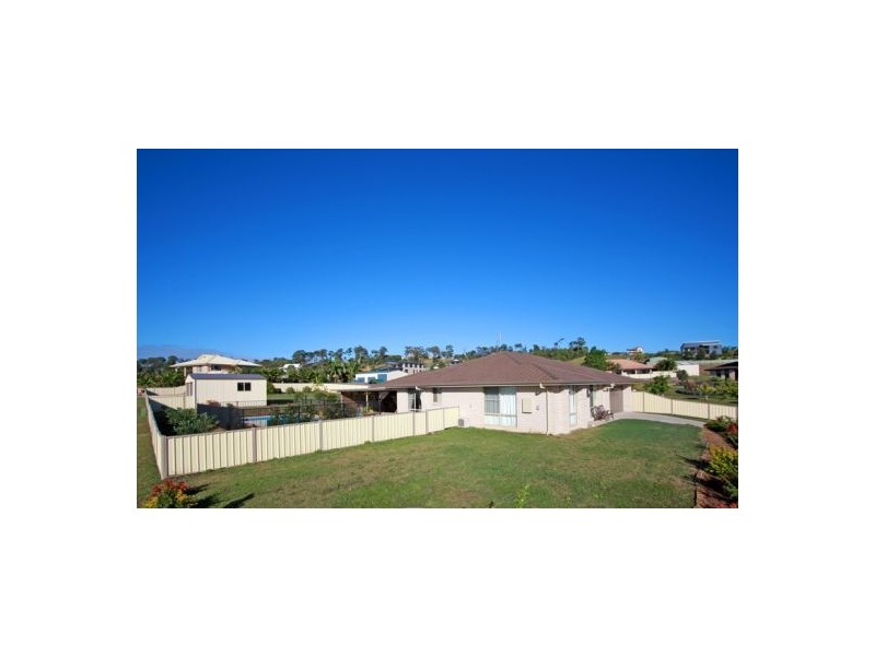 2 Schooner Rise, River Heads QLD 4655