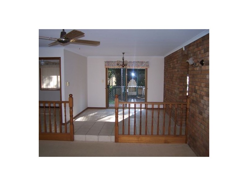 1 Hughes Rd, Wondunna QLD 4655