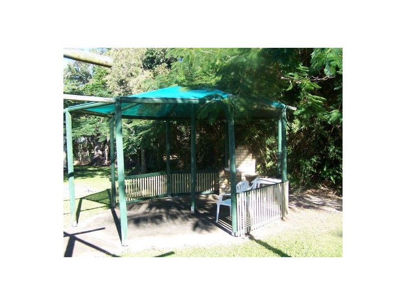 1 Hughes Rd, Wondunna QLD 4655
