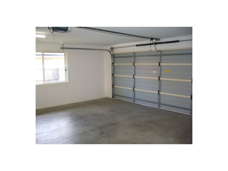 20 Archer Drive, Point Vernon QLD 4655