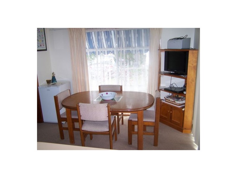 R10 26 Corser St, Point Vernon QLD 4655