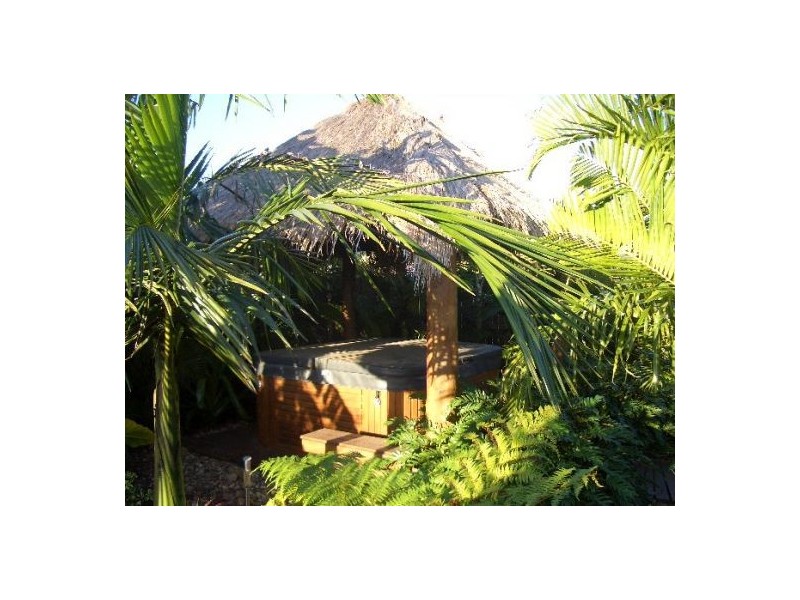 15 Lakeridge Dr, Dundowran QLD 4655