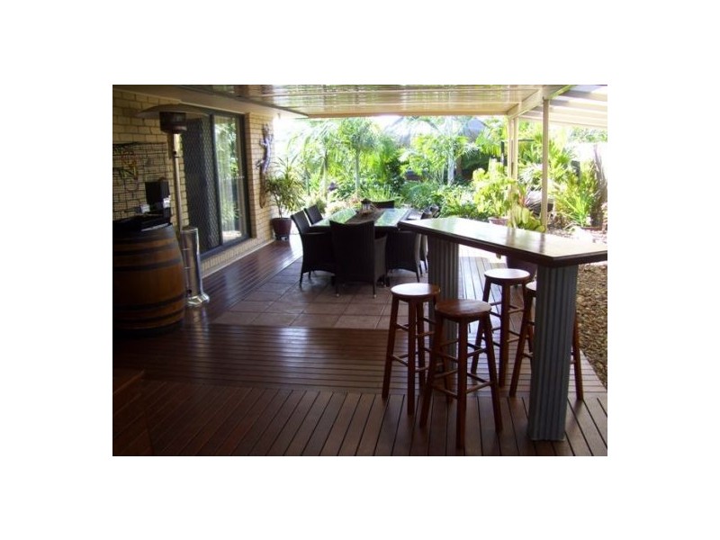 15 Lakeridge Dr, Dundowran QLD 4655