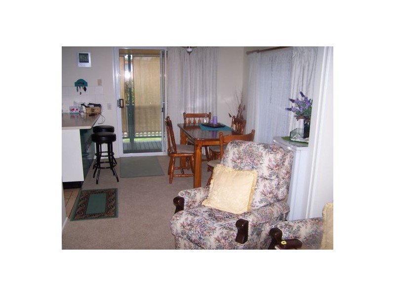 R1 26 Corser St, Point Vernon QLD 4655