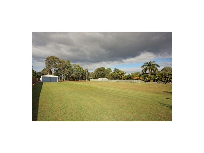 36 Meadow Dr, Dundowran Beach QLD 4655