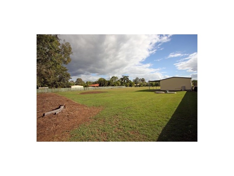 36 Meadow Dr, Dundowran Beach QLD 4655