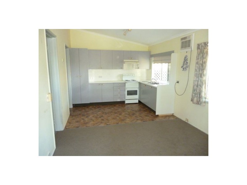 47 William Street, Urangan QLD 4655