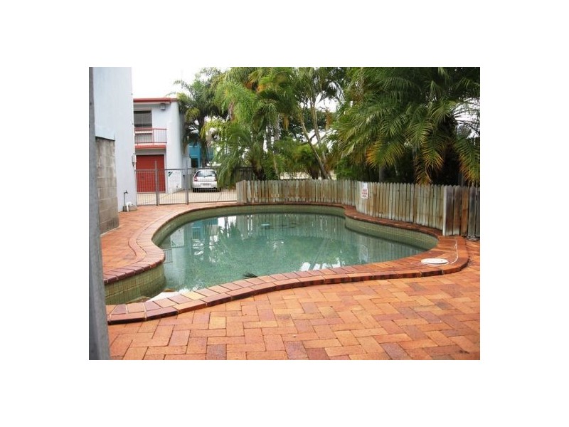 7/4 Pilot Street, Urangan QLD 4655
