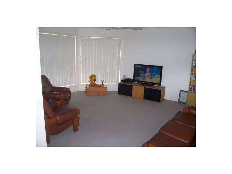 94 Endeavour Way, Eli Waters QLD 4655