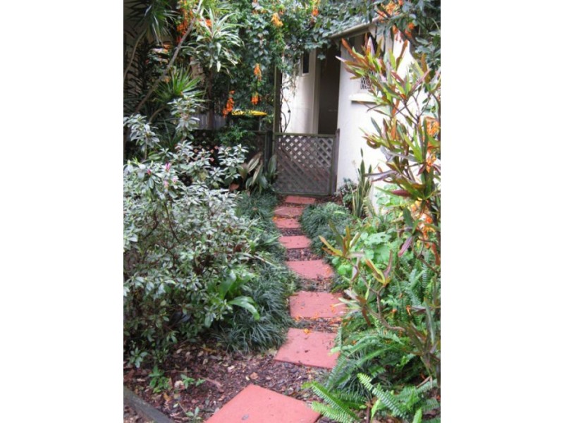 138 Kingfisher Parade, Toogoom QLD 4655