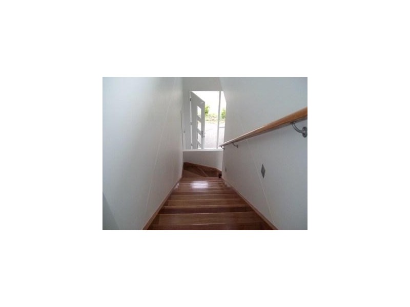 2/5 Seaway Parade, Hervey Bay QLD 4655