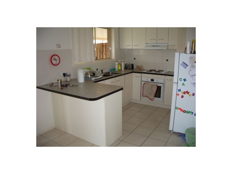 1/4 Jade Court, Urangan QLD 4655