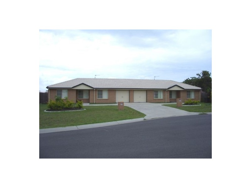 2/4 Jade Court, Urangan QLD 4655
