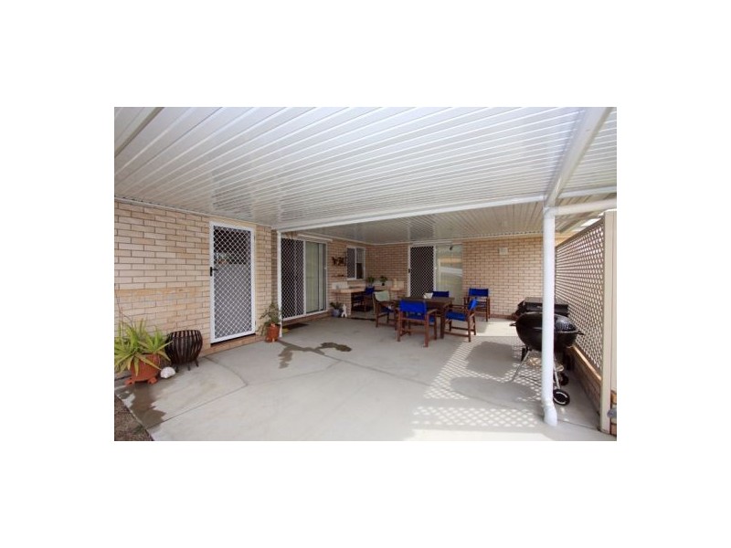7 Sonder St, Urangan QLD 4655