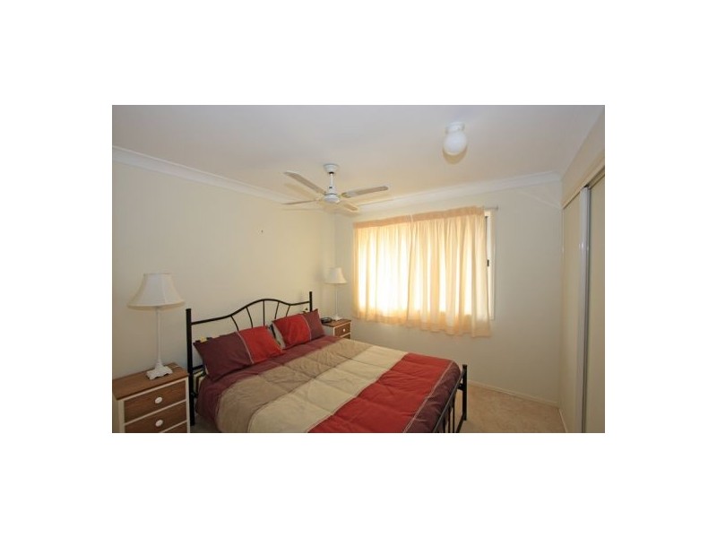 7 Sonder St, Urangan QLD 4655