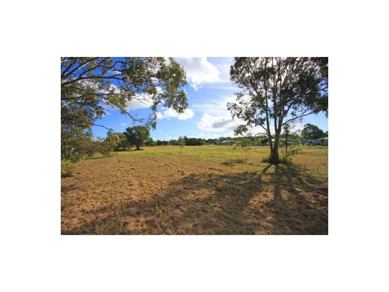 51 SEAVIEW DR, Booral QLD 4655