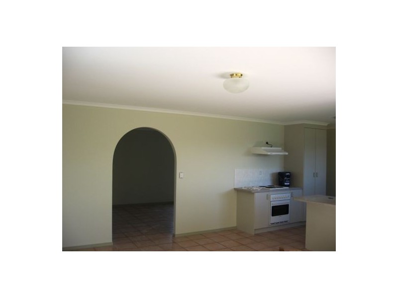 22 Merlin Drive, Urangan QLD 4655