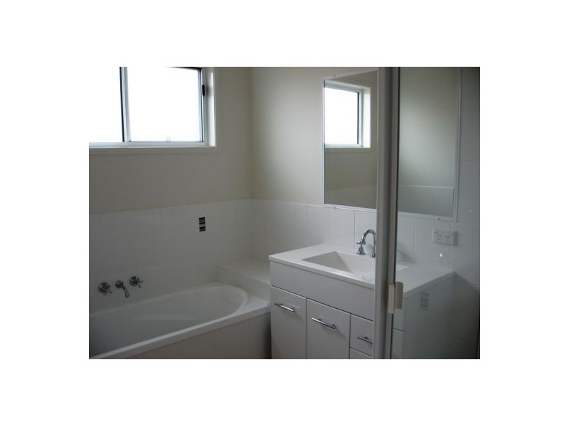 51 Moonstone Drive, Urangan QLD 4655