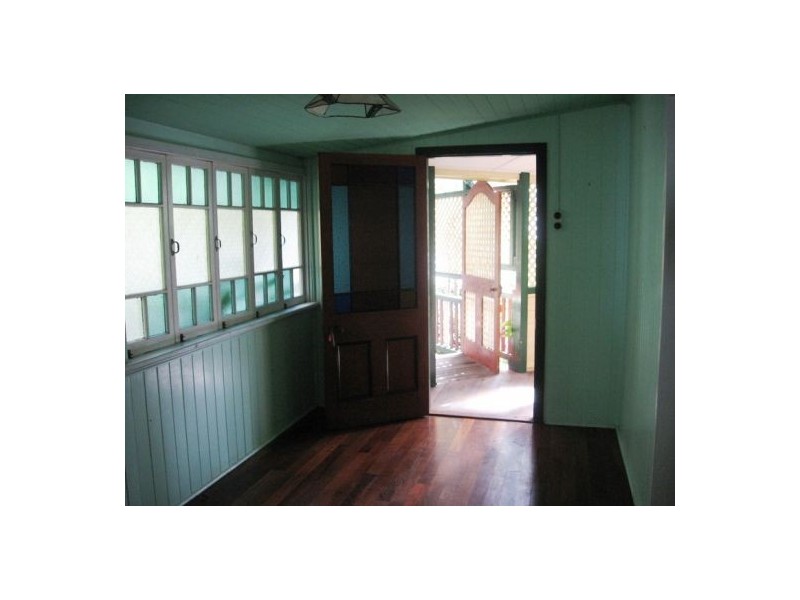 247 Torquay Terrace, Torquay QLD 4655